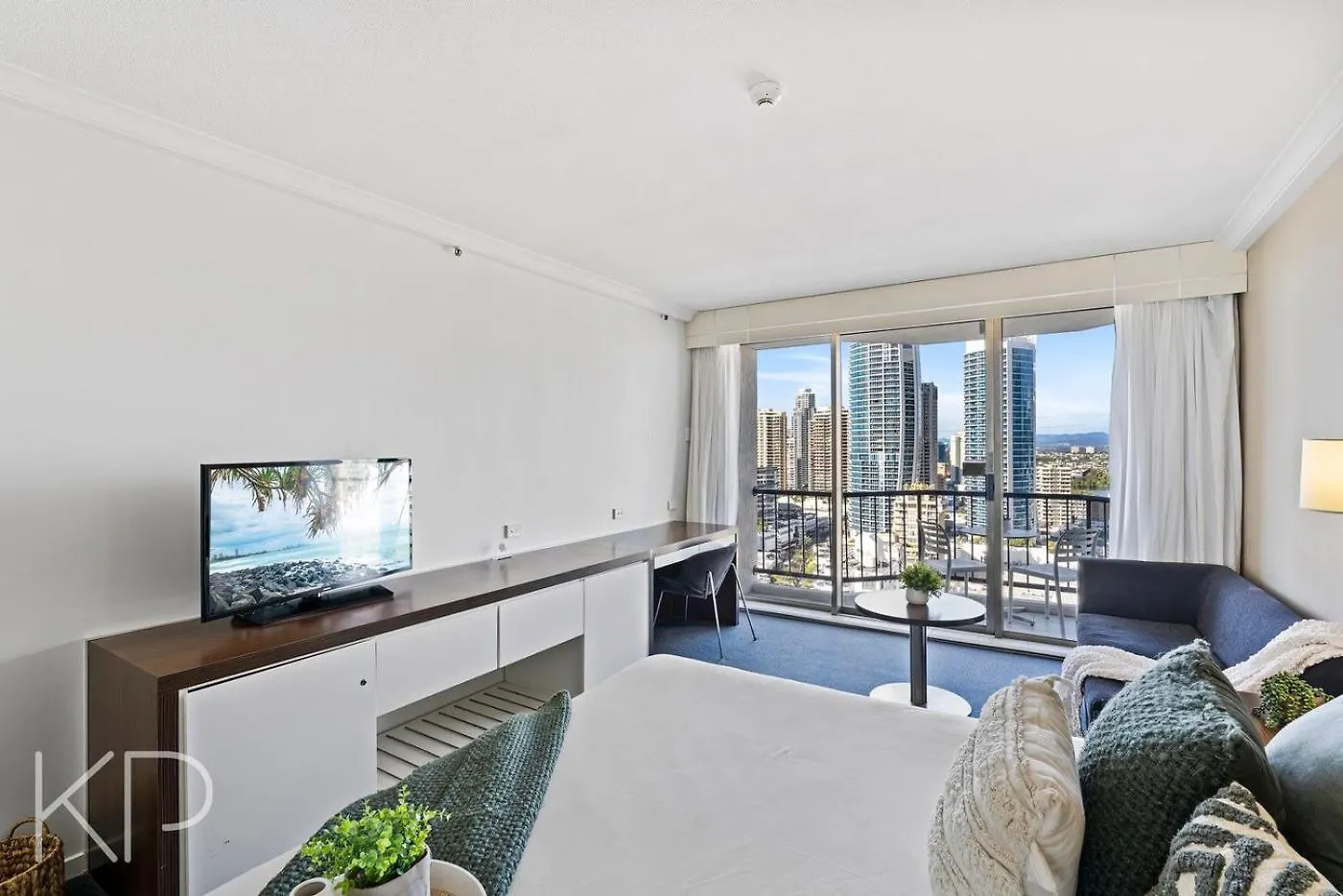 Hotel Apartments On 22 View Avenue, Surfers Paradise Gold Coast Australia