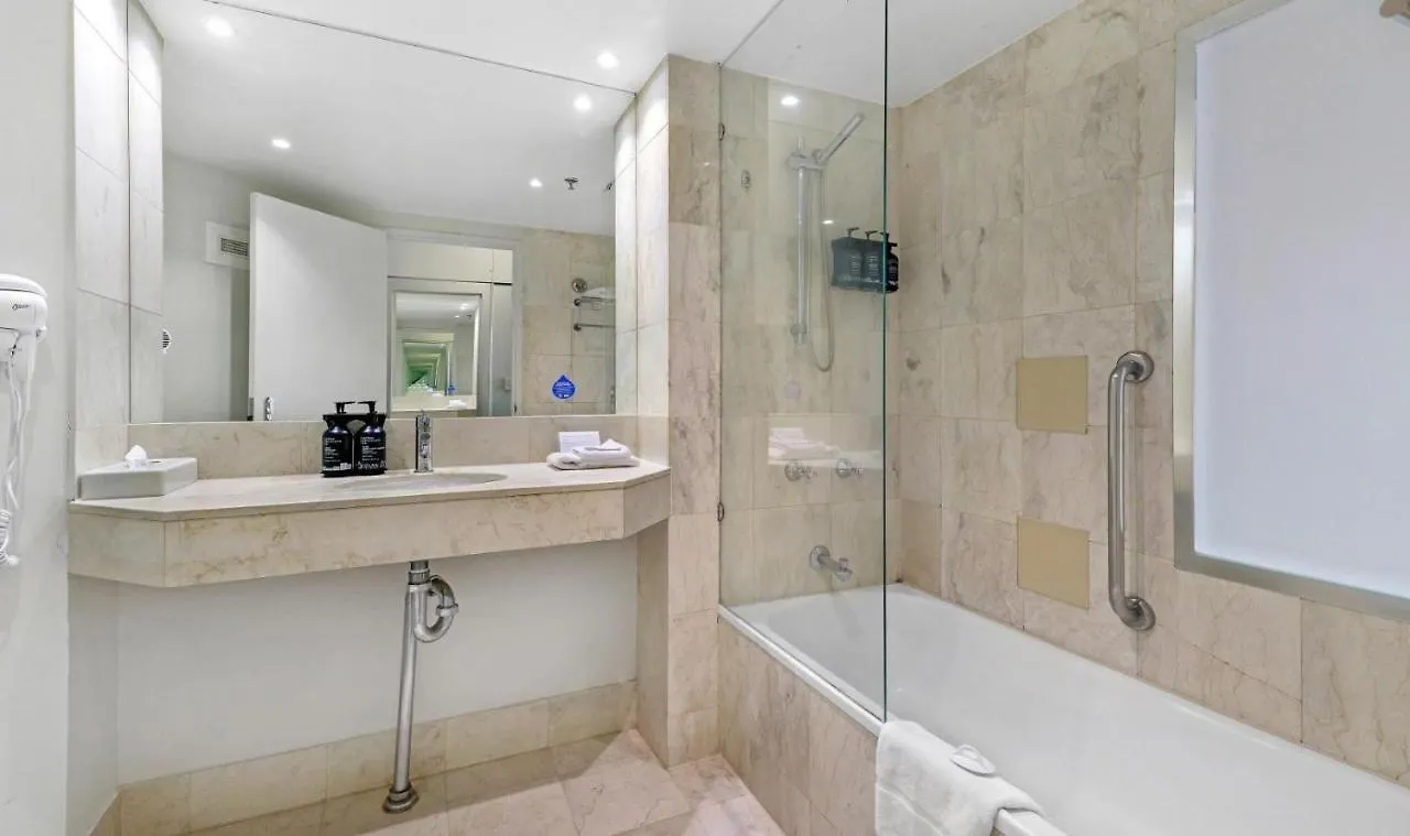 Hotel Apartments On 22 View Avenue, Surfers Paradise Gold Coast
